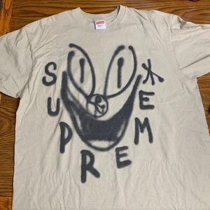 Supreme tshirt